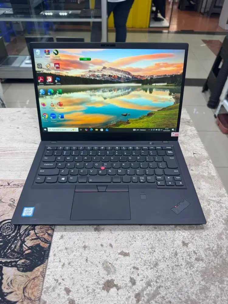 LENOVO THINKPAD X1 CARBON 6TH CORE I5 GEN 8 8/256 GB