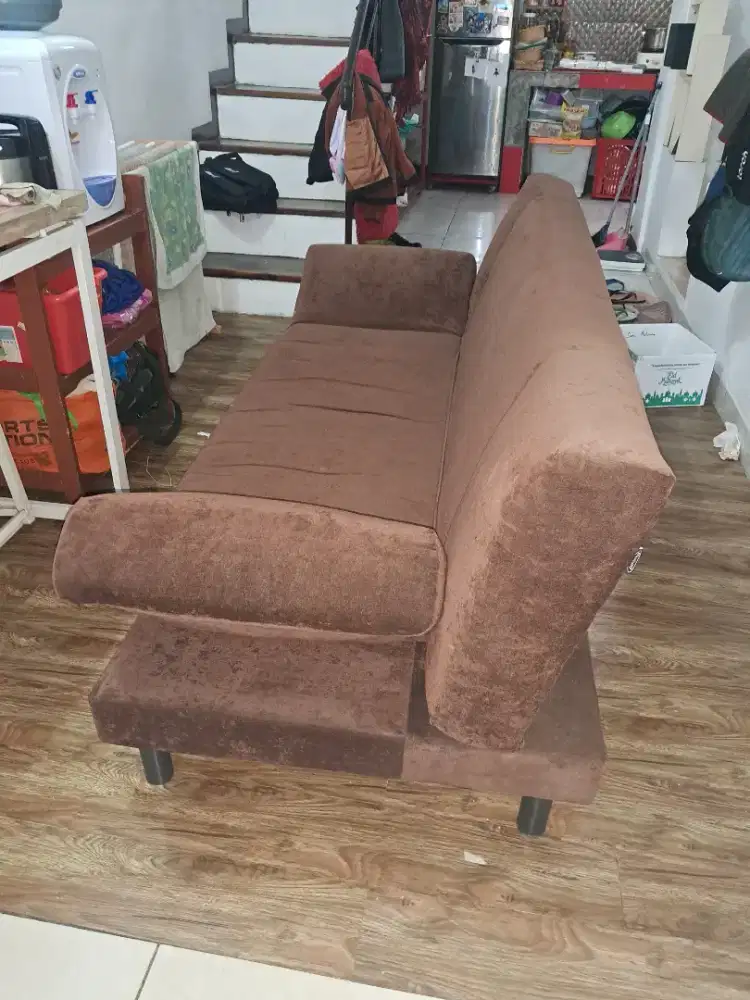 Kursi Lipat / Sofa Bed Warna Coklat masih sangat bagus