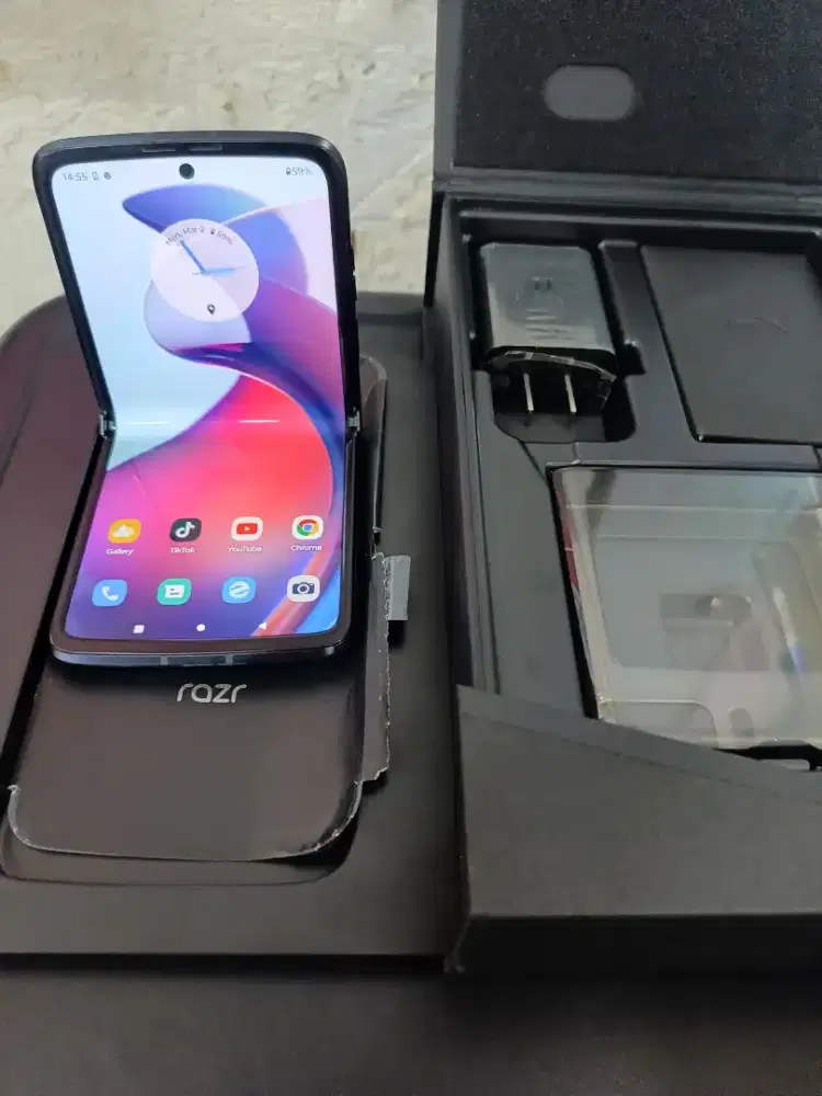 Motorola razr flip 2022