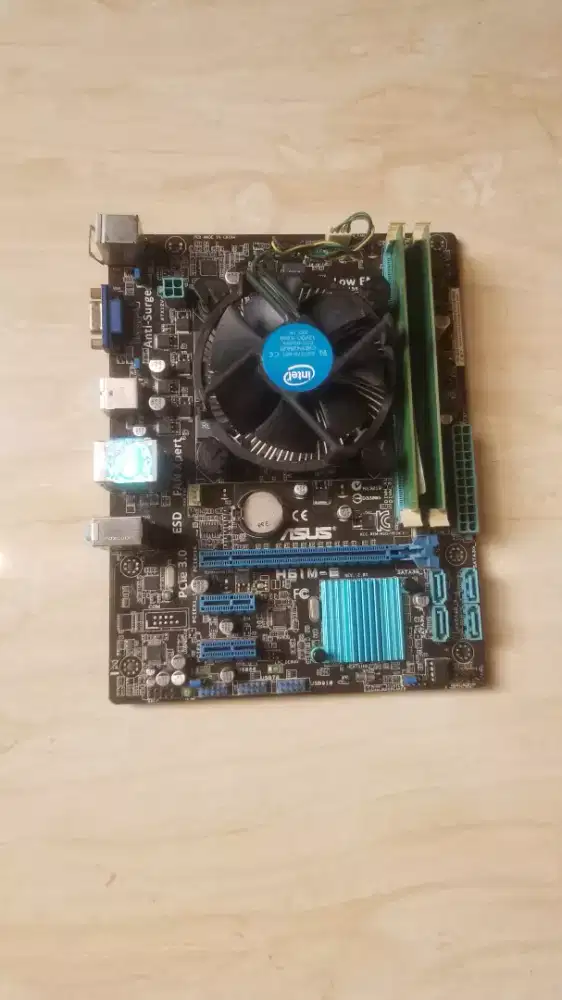 Mainboard ASUS H61M-E Core i3 ram 6 Gb