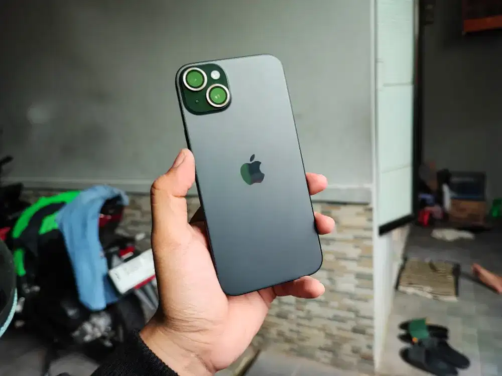 iphone 15 plus resmi indo fullset BH tinggi