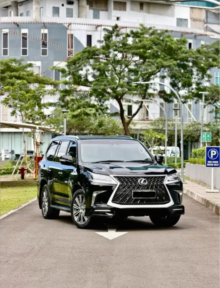 LX570 S 5.7L V. 8 Upgrade Facelift 2020 Full Optional