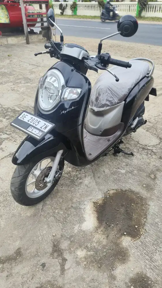 Honda Scoopy Hitam Elegant – Mulus, Irit, Siap Pakai- NEGO
