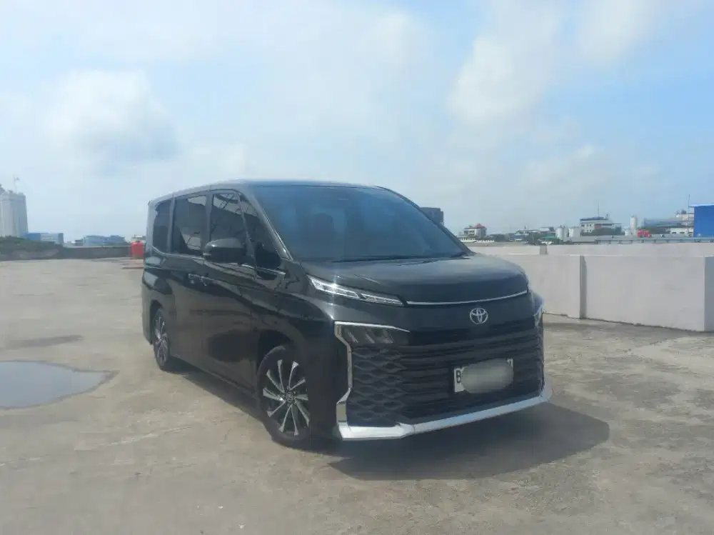 ORISINIL TERAWAT | TOYOTA VOXY 2.0 2023