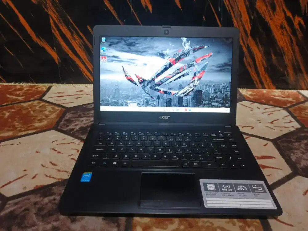 Aspire One Z140 Core i3 5500 Ram 8Gb SSD 128GB HDD 500GB