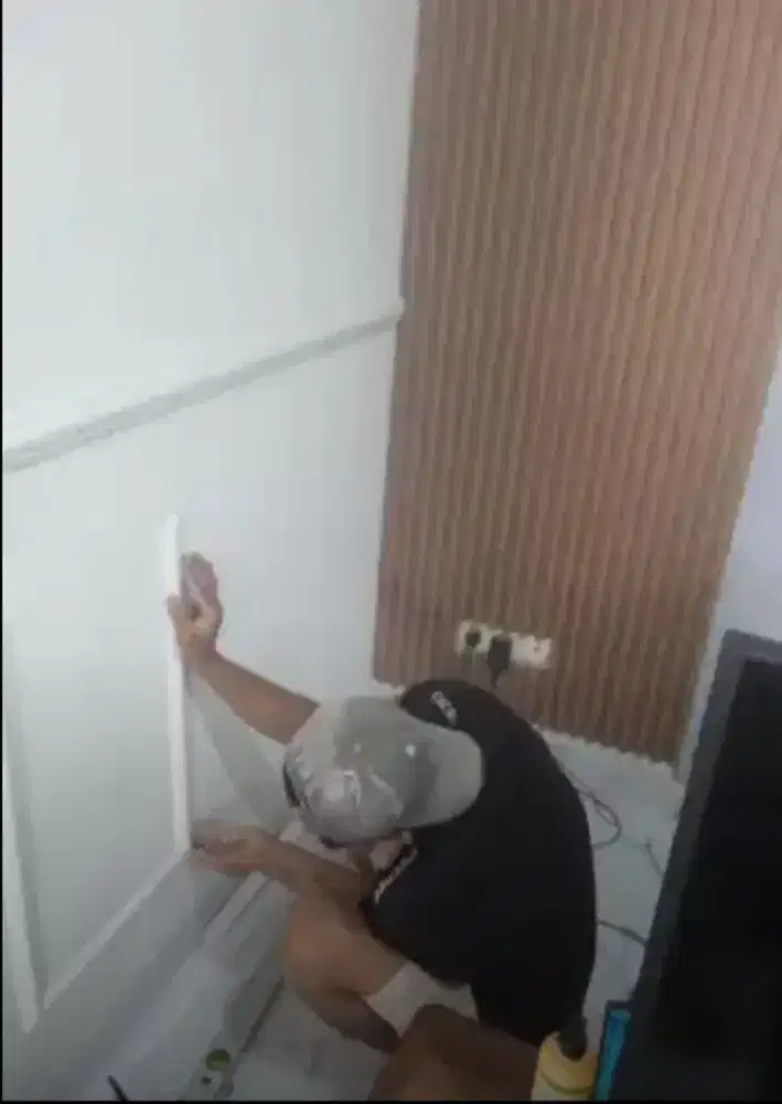 Tukang bangunan harian dan borongan