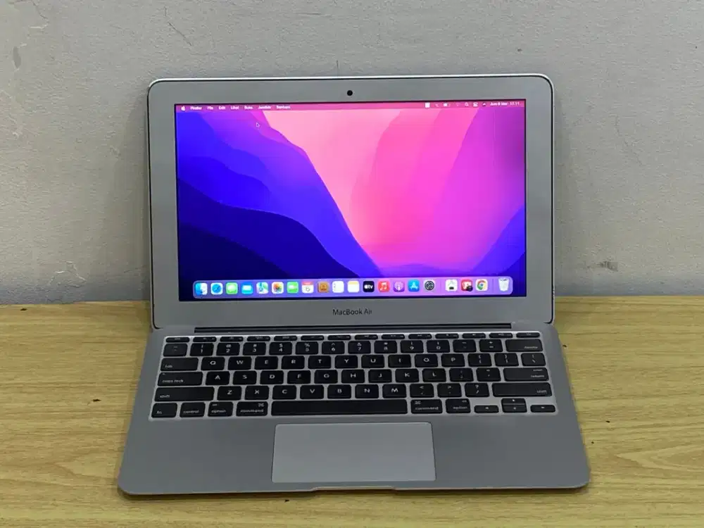 Macbook air 2015 (11 inch, Early 2015)