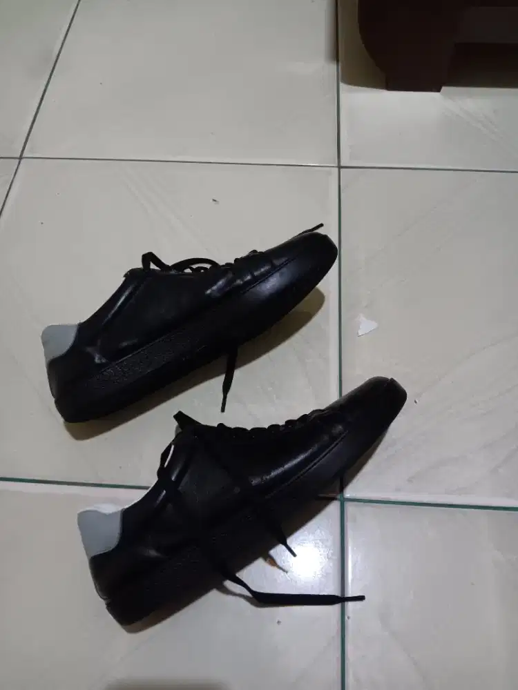 Sepatu  guci original