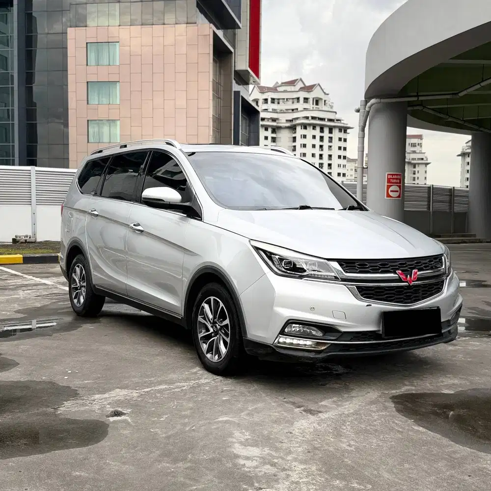 WULING CORTEZ TLUX 1.5 A/T 2022