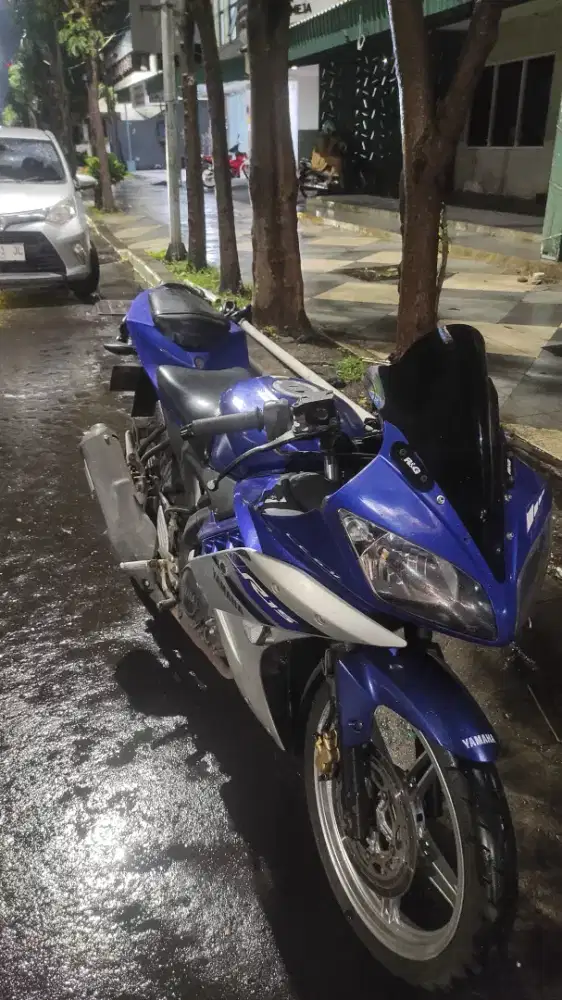 Yamaha R15 v2 thn 2016