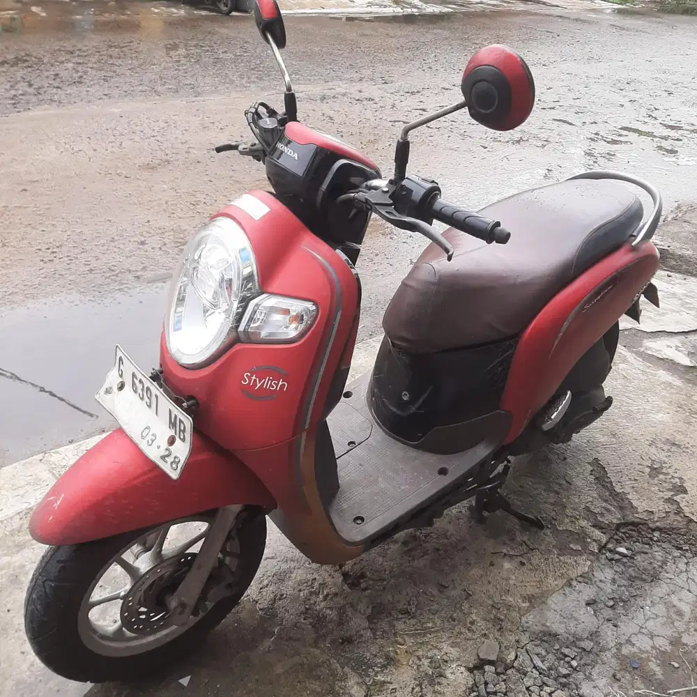 Honda Scoopy Donut 2018 ss lengkap mesin bagus, plat G Pekalongan