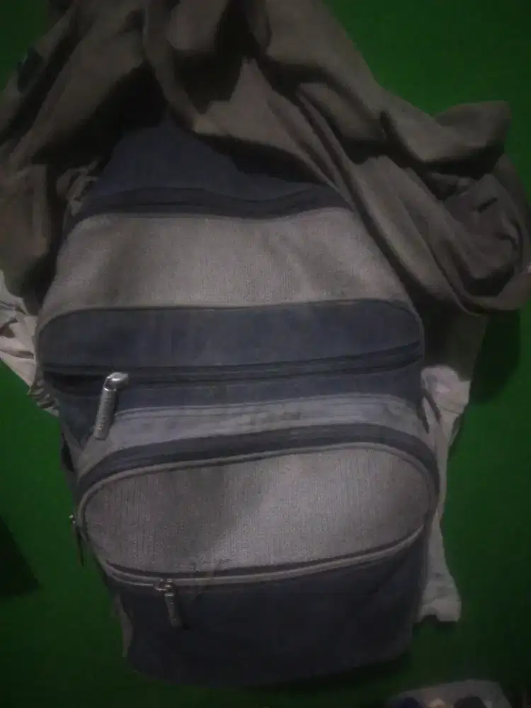 Cari pekerjaan apa aja y