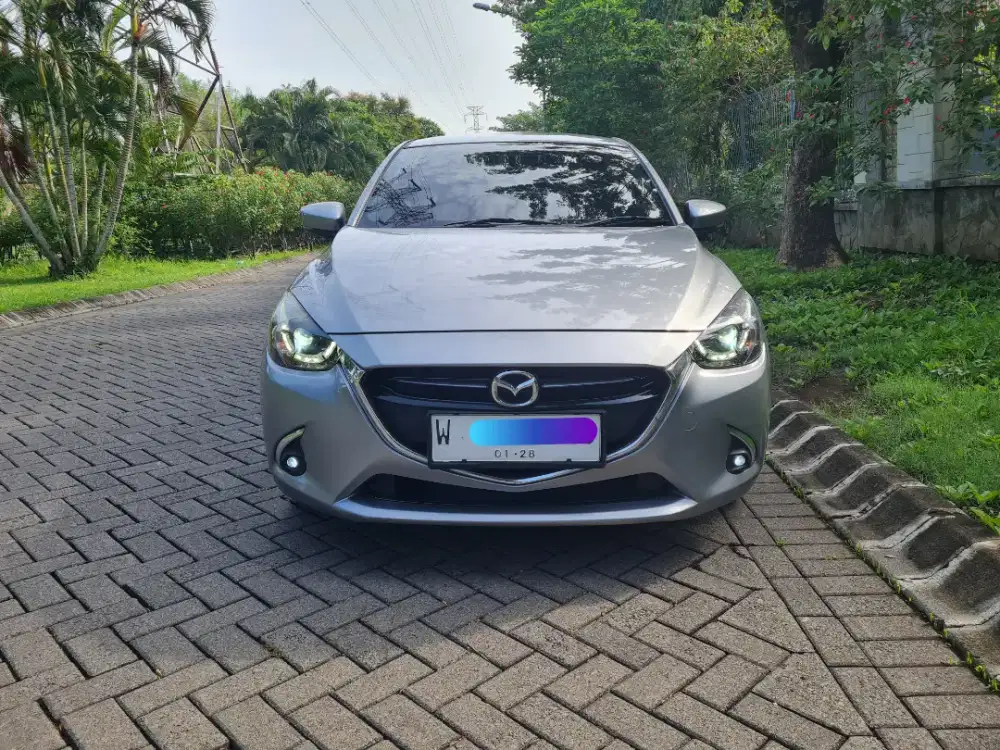 Mazda 2 R Skyactiv 1.5 Matic (AT) 2017 PMK 2018 Silver Istimewa