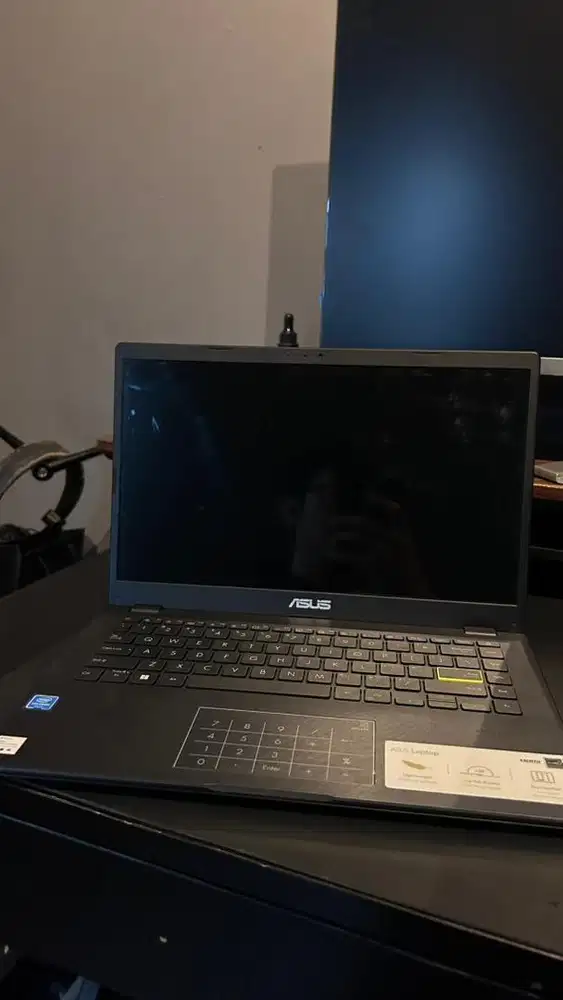 Laptop Asus Vivobook Gress banget