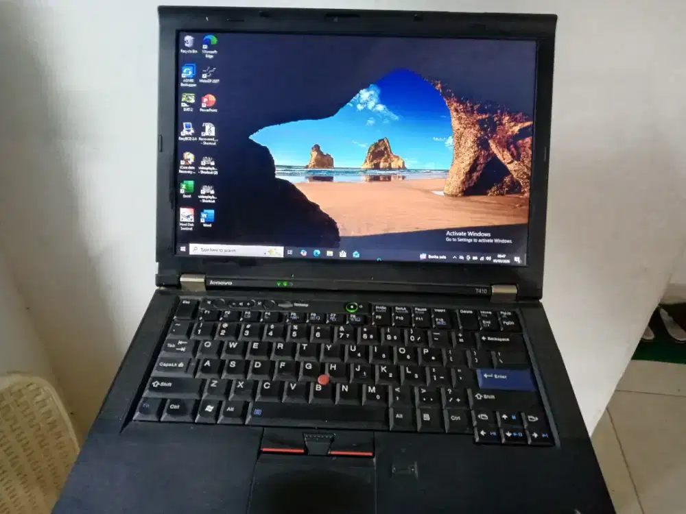 Laptop lenovo thinkpad t410 i5 ssd 256 ram 8 gb ngebut