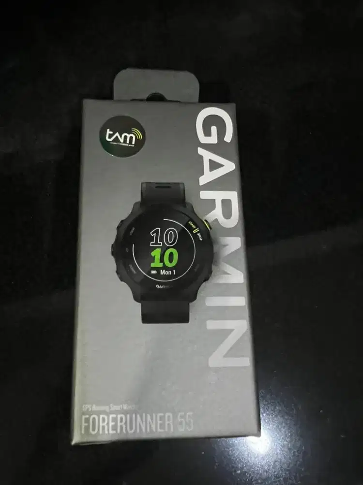 Jam tangan Garmin Forerunner 55