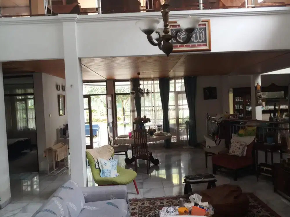 Rumah 2 Lantai di Gegerkalong Bandung