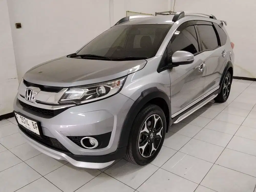 (Harga Cash) Honda BR-V 1.5 E prestise Automatic 2018 Silver.