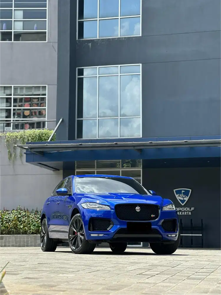 CASH Jaguar F - PACE 2017 FIRST EDITION 3.0 S Supercharged Like New