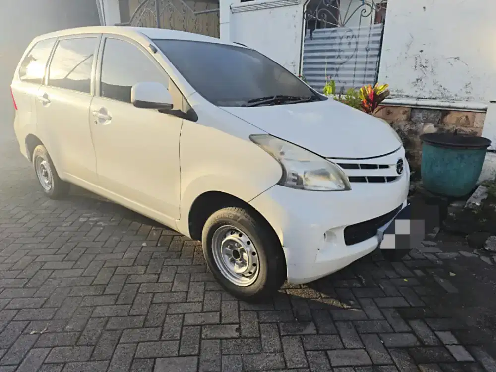 Xenia 2014 type M 1.0 STD M/T