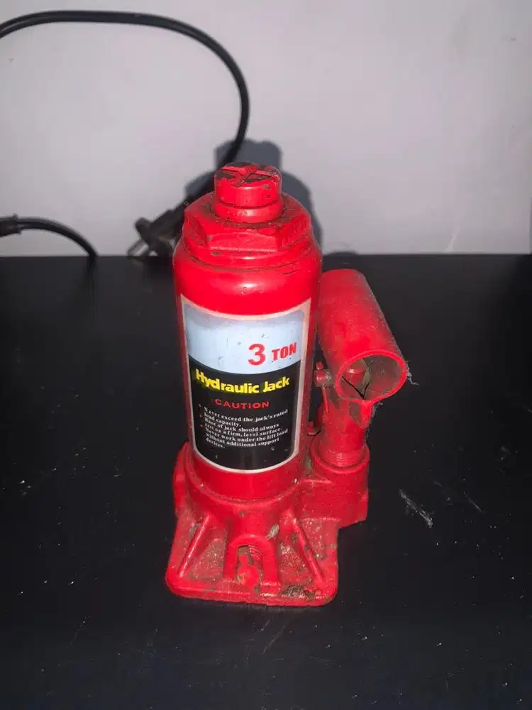 Dongkrak 3 ton bekas