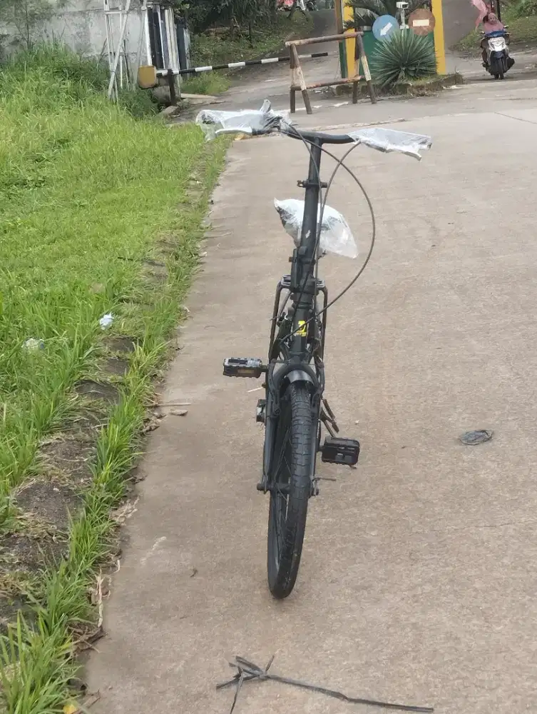 Sepeda lipat ukuran 20