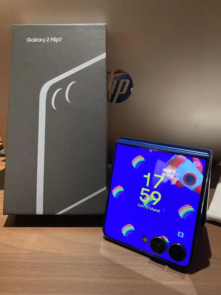 Samsung Z Flip 7 12/256Gb bisa tukar tambah