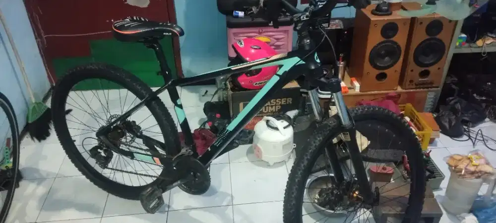 sepeda mtb united rubick invoker