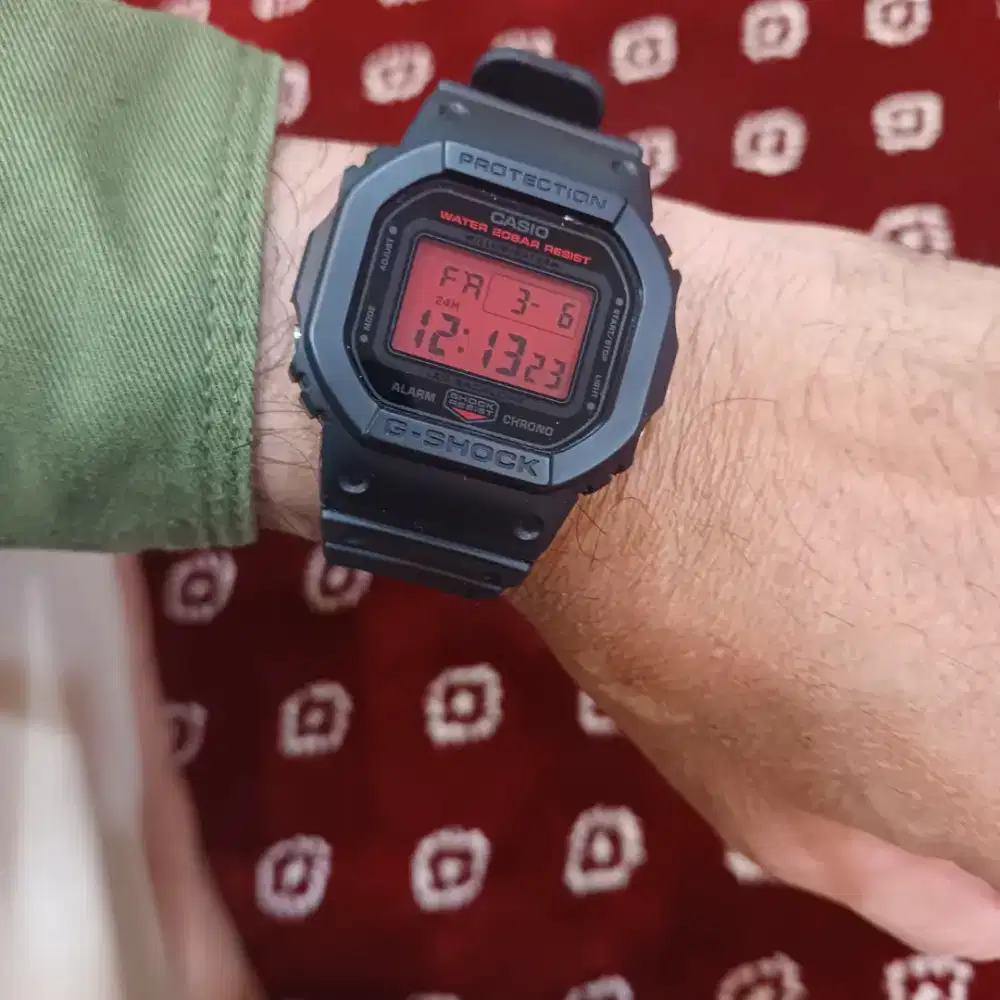 G-SHOCK DW-5600BBR