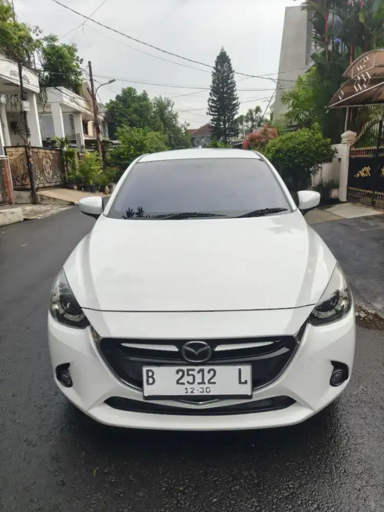 MAZDA 2 1.5 R AT 2015