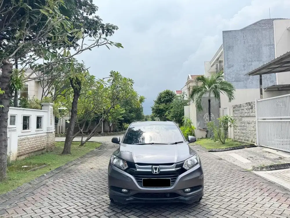 Honda HRV 1.5 S Matic 2016 Grey Plat L