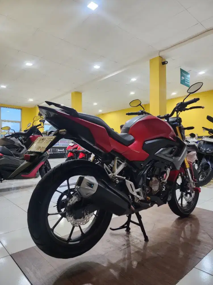 CB 150R TAHUN 2021(PUTRA TUNGGAL MOTOR)