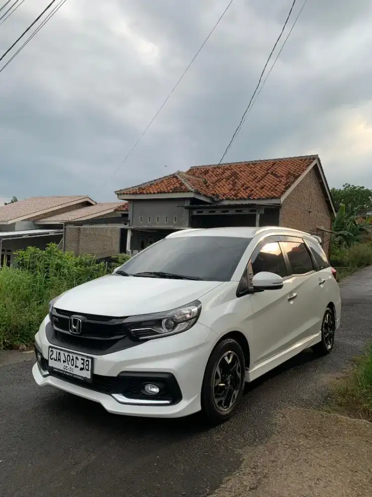 Mobilio rs matic 2021 putih mutiara