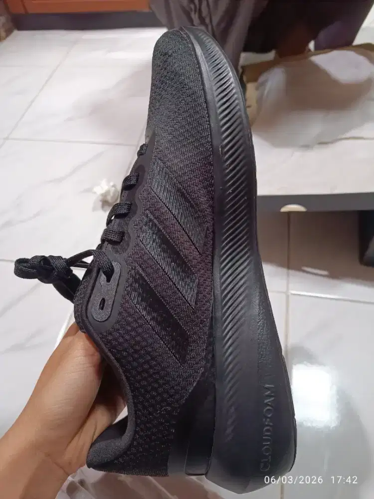 Sepatu Lari Adidas Running Runfalcon 3.0 Men Size 42 2/3
