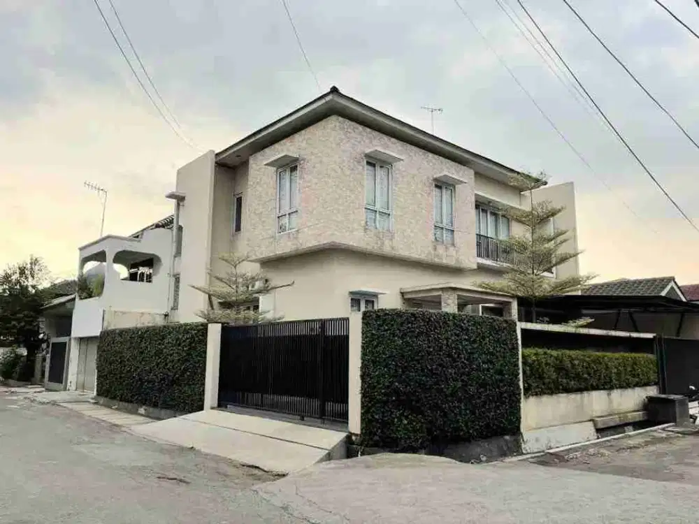 Rumah 2lt hook bagus dekat LRT di Perumahan Jatibening. Bekasi