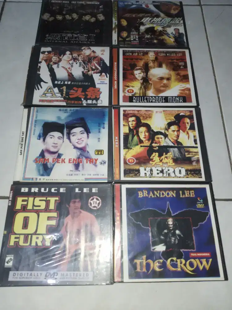 Koleksi vcd china, ada 8 judul, masing2 judul ada 2pcs side a+b, nego