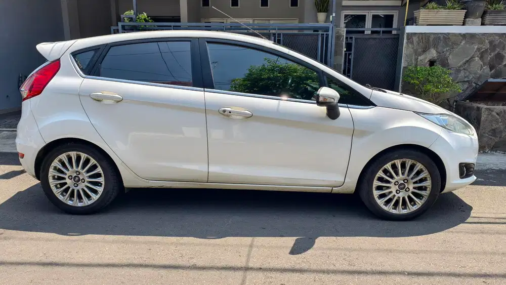 Ford Fiesta 2013 Bensin
