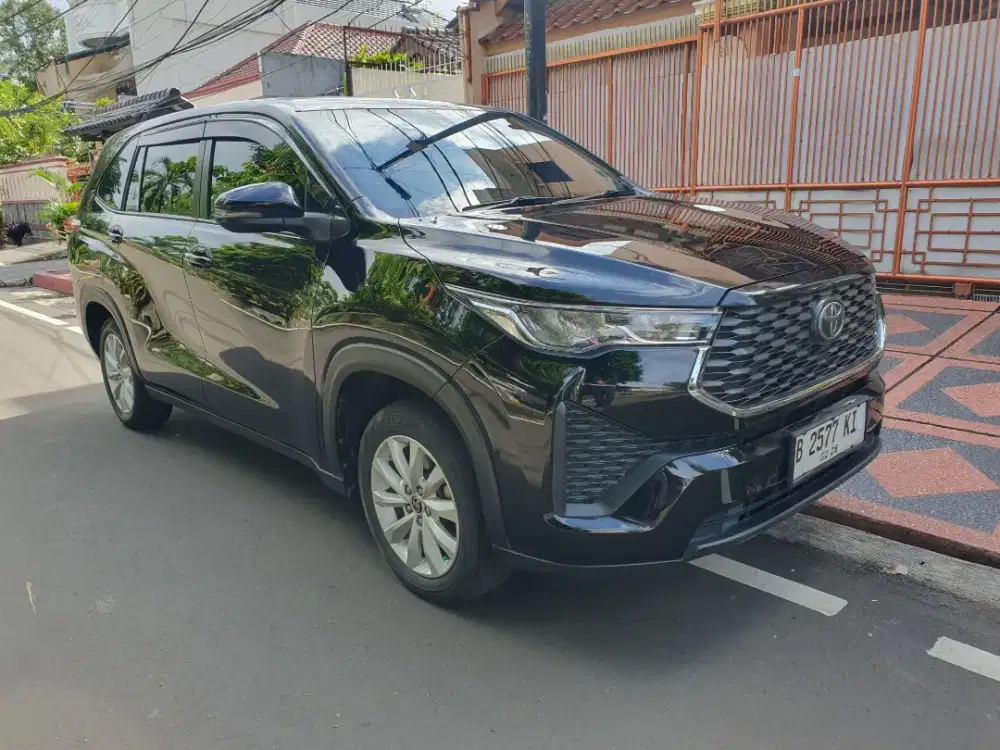 Innova Zenix V Automatic