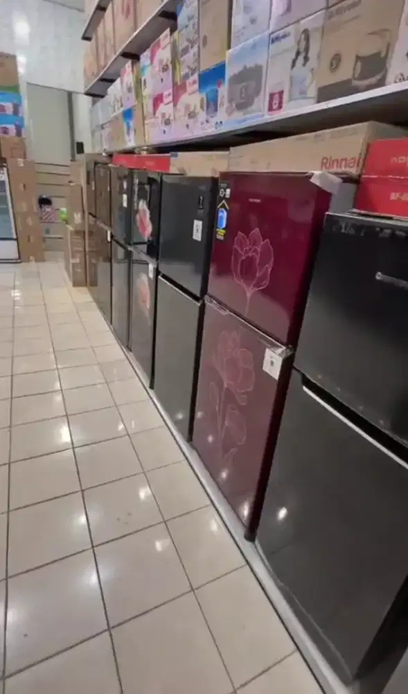 LG Kulkas 2 Pintu 202L/187L