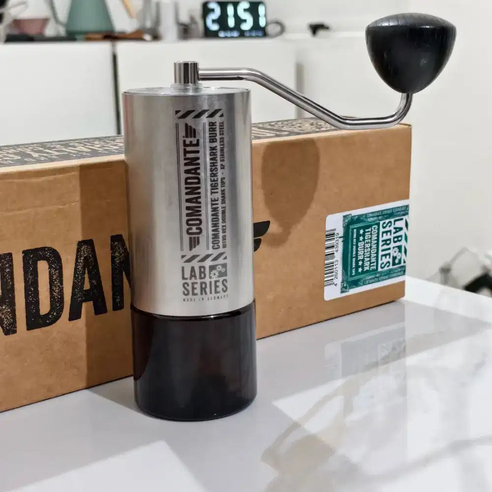 Commandante Lab Series Tiger Shark Hand Grinder