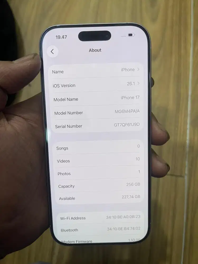 Iphone 17 256GB Ibox full set no mines garansi on