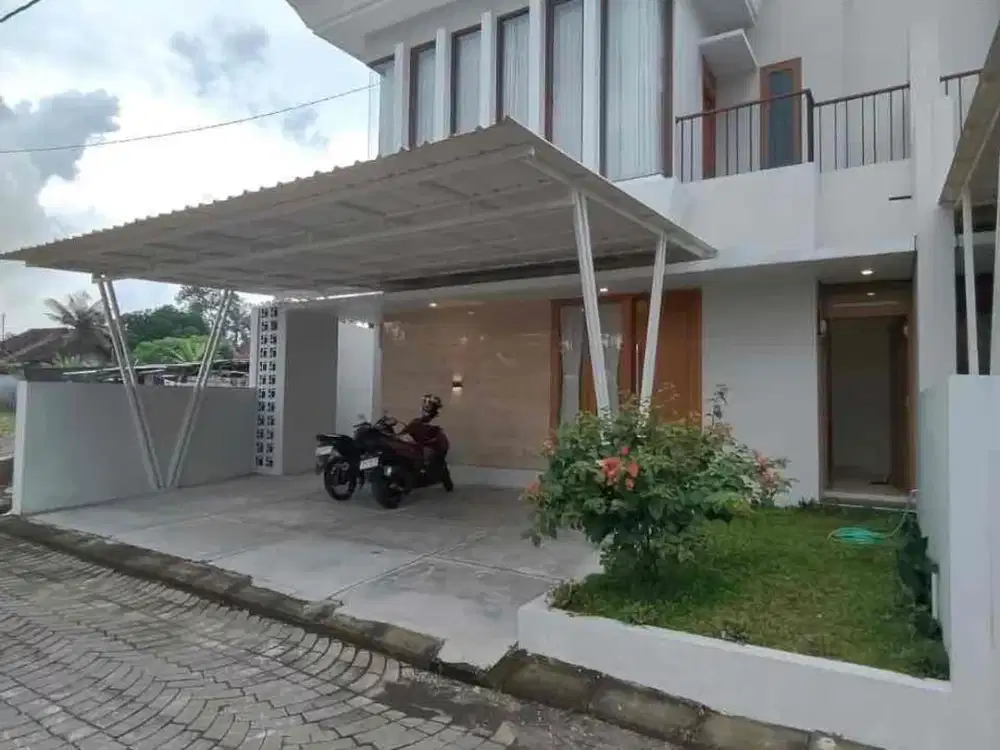 Dijual Rumah Dengan Private Pool Dengan Nuansa Perumahan