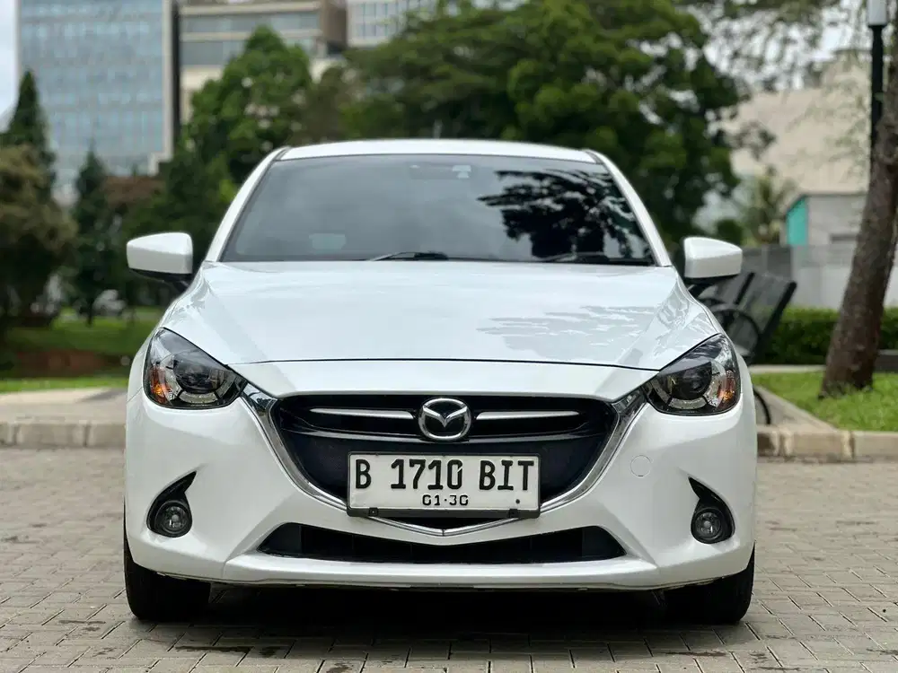 [LOW KM] MAZDA 2 GT AT 2014 / 2015 PUTIH