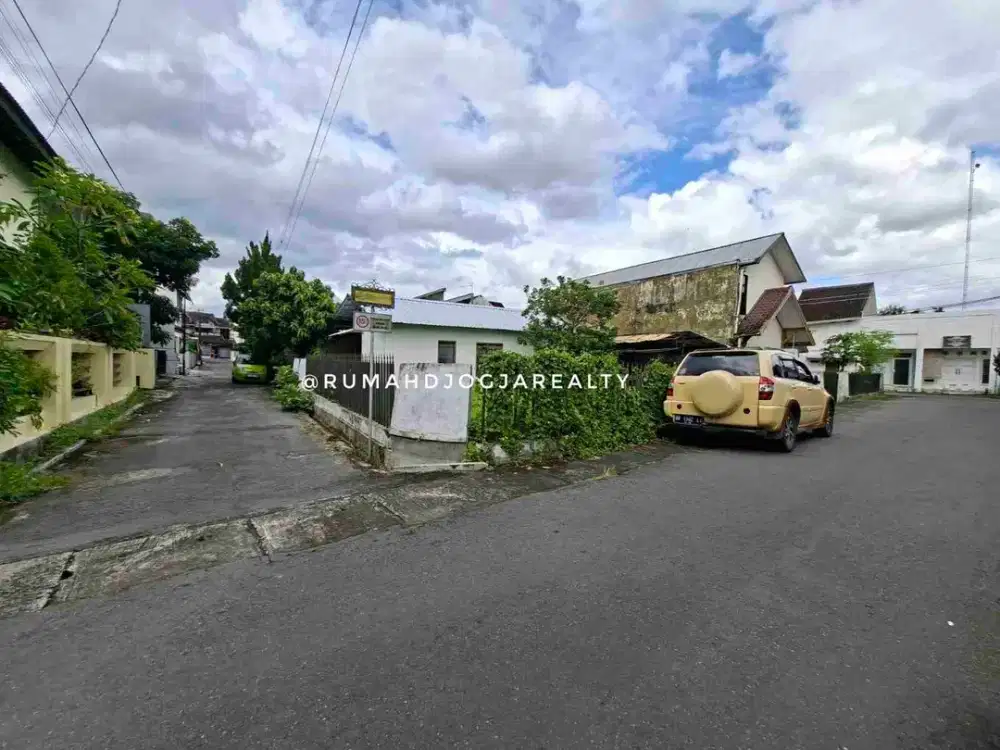 Tanah Strategis Bonus Bangunan Di JL. Kaliurang km 7 Dekat UGM, PAKUWON