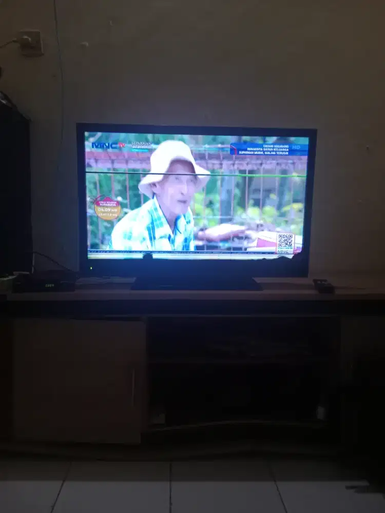 Sharp LED 32 inchi lengkap