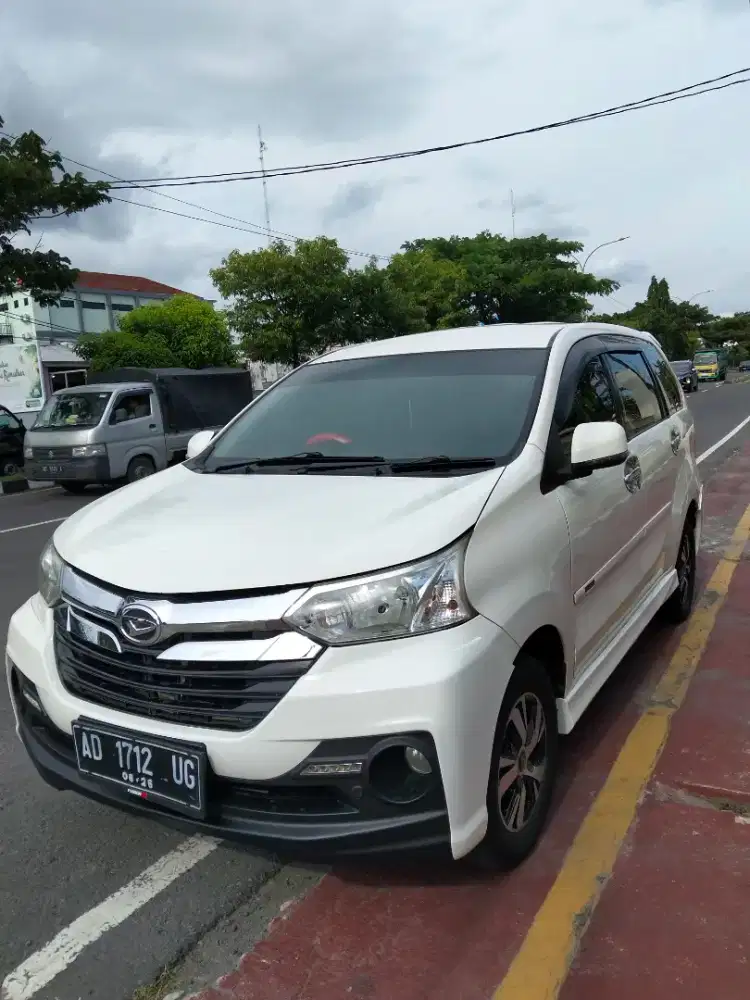 GRAND NEW XENIA 1.3 R ATTIVO 2016 M.T (LANGKA)