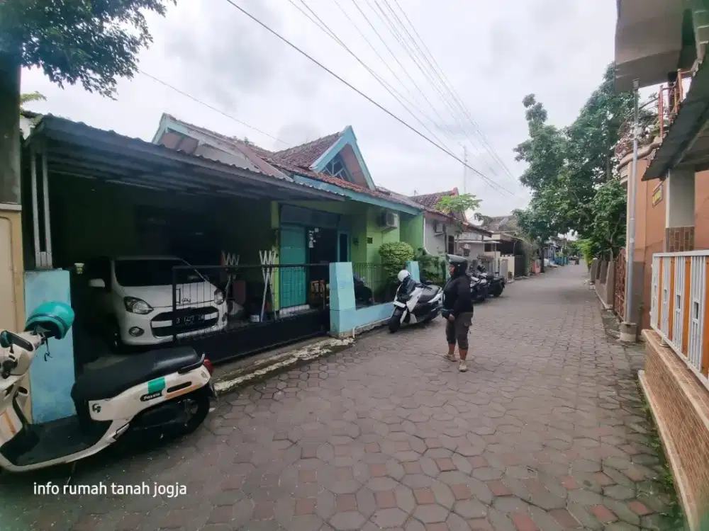 Jual rumah kodya dekat jln gedongkuning