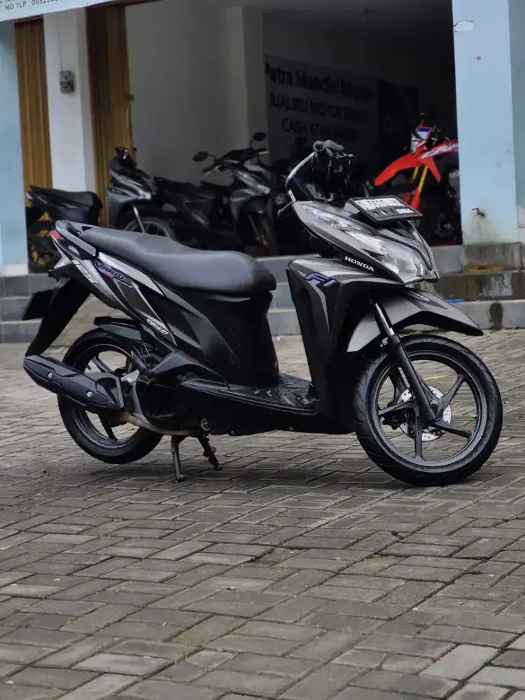 HONDA VARIO 125 KZR 2015 MULUS PAJAK PANJANG