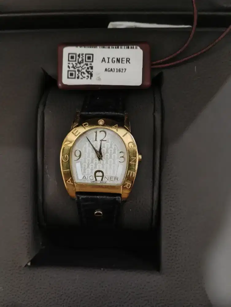 Preloved Jam Tangan Wanita Aigner Seri AGA31627 Authentic