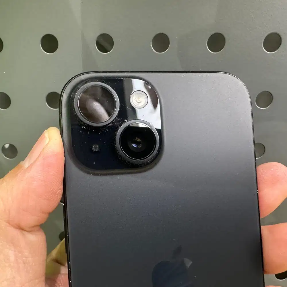 DIJUAL – iPhone 15 128GB Garansi Resmi Indonesia